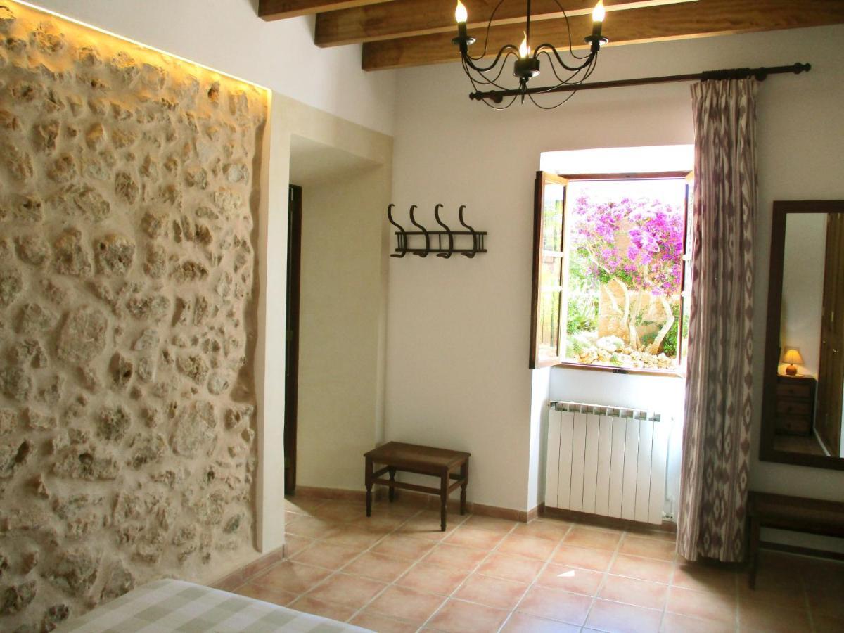Finca Tipica Mallorquina Can Puca Santanyi Exterior photo