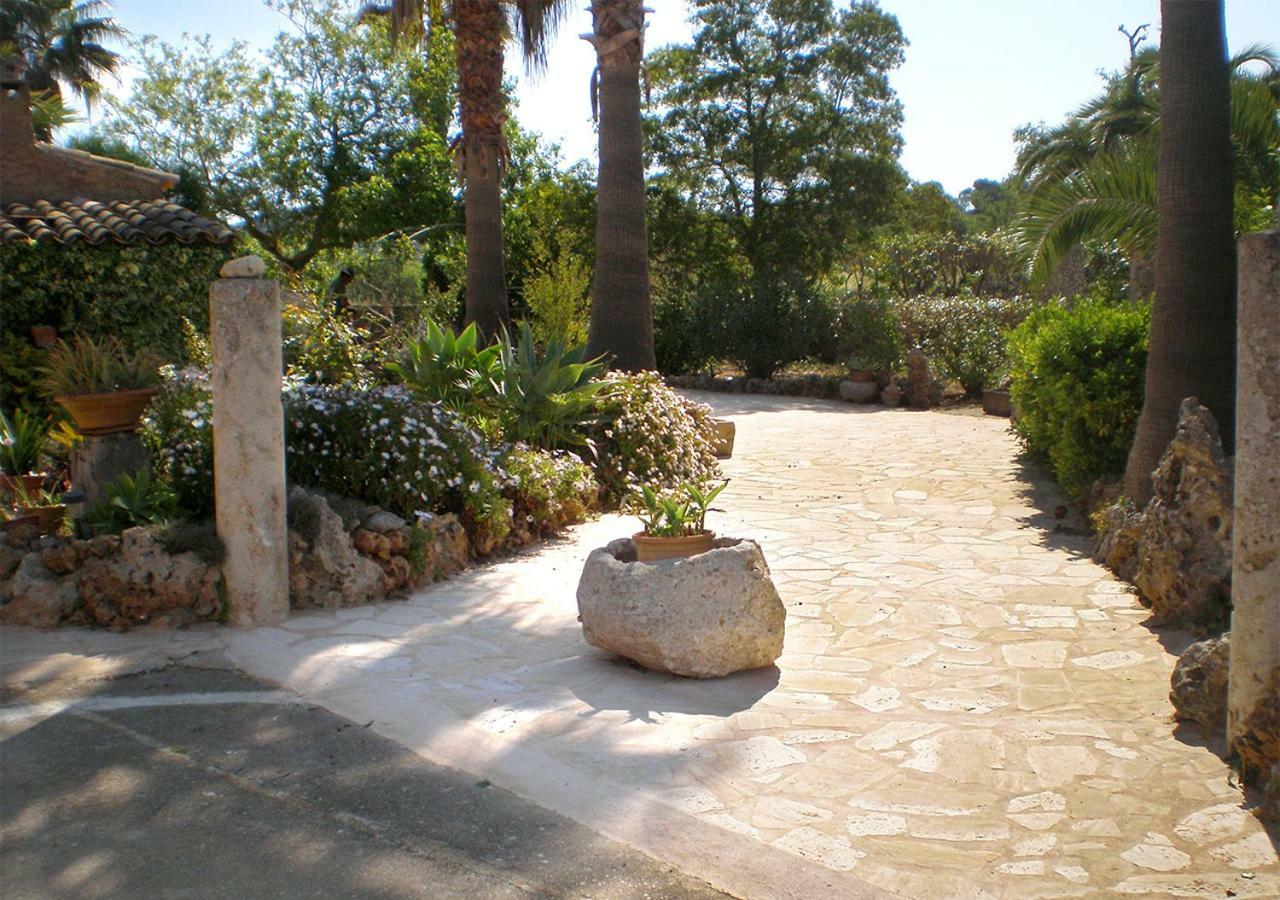 Finca Tipica Mallorquina Can Puca Santanyi Exterior photo